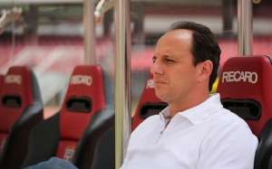 'É sempre bom chegar com vitória para encarar um clássico', diz Rogério Ceni