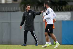 Atlético-PR x Santos - Com Elano e esperando Levir, Peixe quer embalar no Brasileirão