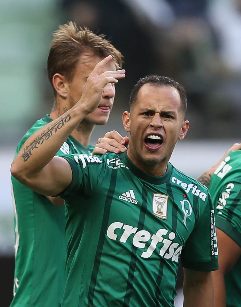 Jogadores do Palmeiras afirmam que vitória restaura tranquilidade