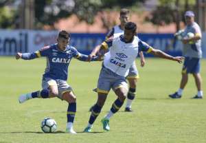 Cruzeiro encara o Atlético-GO para diminuir pressão sobre Mano Menezes