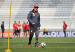 Brasileirão: Atlético-PR desafia o Santos para reagir