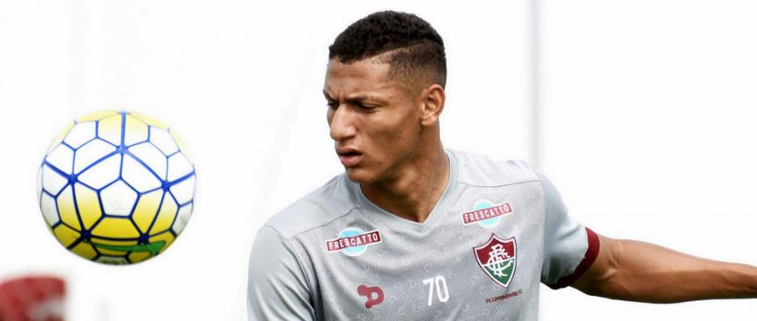 Richarlison pediu desculpas a torcida (Foto: Mailson Santana / Fluminense) 