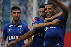 Cruzeiro 2 x 0 Atlético-GO - Crise? Raposa se reabilita no Brasileirão