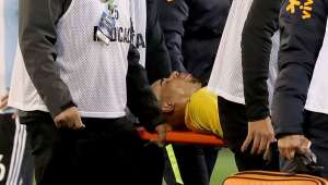 De volta ao Brasil, Gabriel Jesus fará exames para avaliar fratura