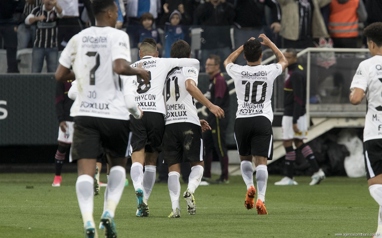 Fábio Carille e união são os trunfos do Corinthians para sucesso