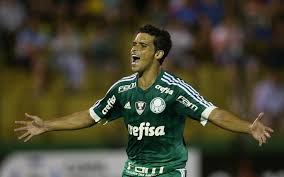 Jean volta a treinar e fica à disposição do Palmeiras para clássico