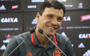 Zé Ricardo faz mistério, mas garante permanência de Arão como titular no Flamengo