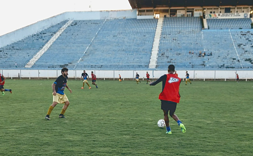 Série D: Luziânia trabalha no feriado para a batalha com o União no Mato Grosso
