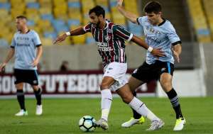 Fluminense 0 x 2 Grêmio - Pontaria de falta está em dia!