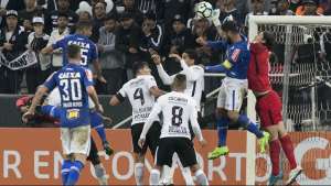 BRASILEIRÃO: Corinthians tenta se manter na liderança, mas Grêmio pode se aproximar