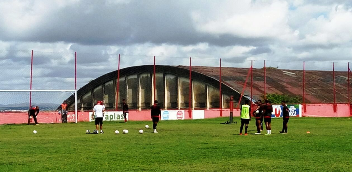 Série D: De portões fechados, Campinense faz último treino antes viajar para Aracaju