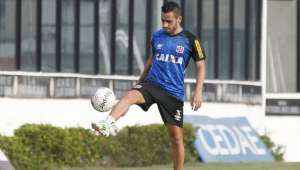 Jean Patrick, ex-Vasco, é aguardado em Campinas para assinar com a Ponte Preta