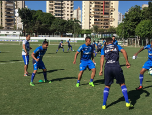 Avaí tem volta de Marquinhos e busca reação em duelo contra o Vasco