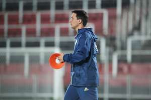 Zé Ricardo comanda treino tático e encerra preparação do Flamengo para o clássico