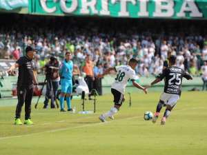 BRASILEIRÃO: Corinthians empata, Palmeiras vence a 1ª fora e São Paulo perde em casa