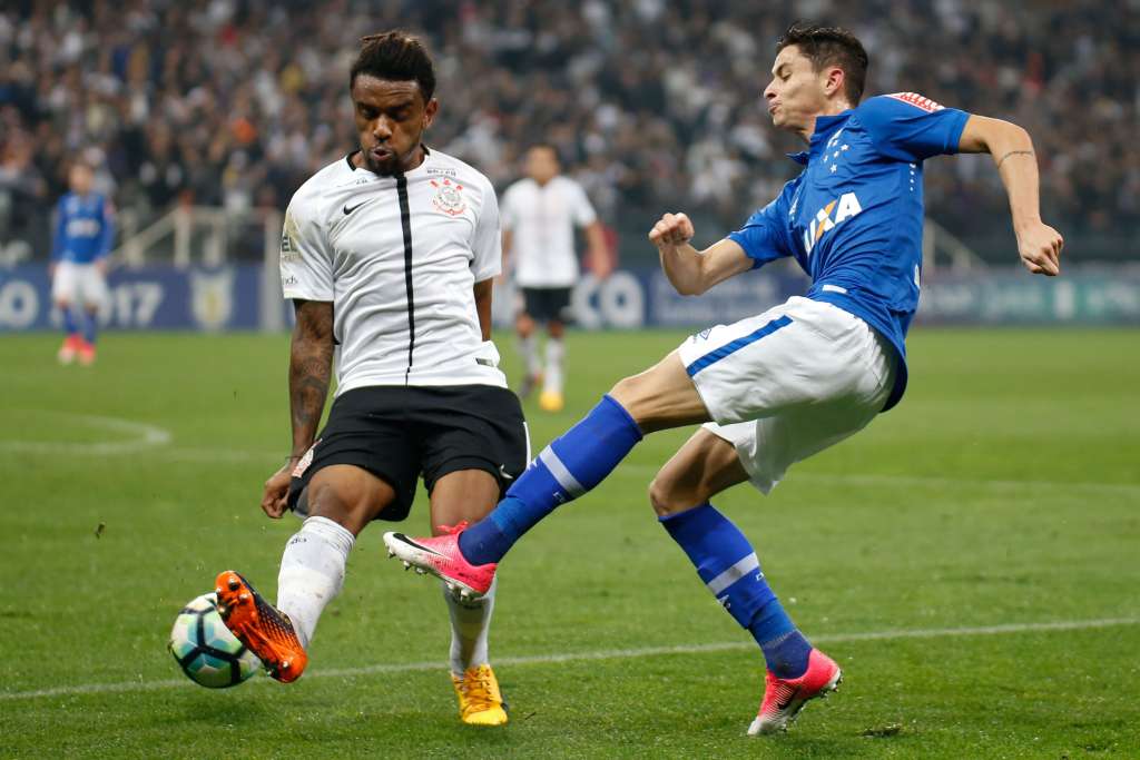 Cruzeiro quer repetir últimas atuações e evitar liderança do Grêmio