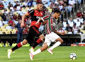 Abel critica arbitragem e diz que empate teve 'gosto amargo' para Fluminense
