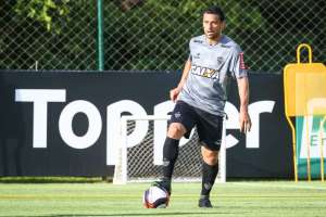 Atlético-MG se reapresenta com retorno de Fred em coletivo