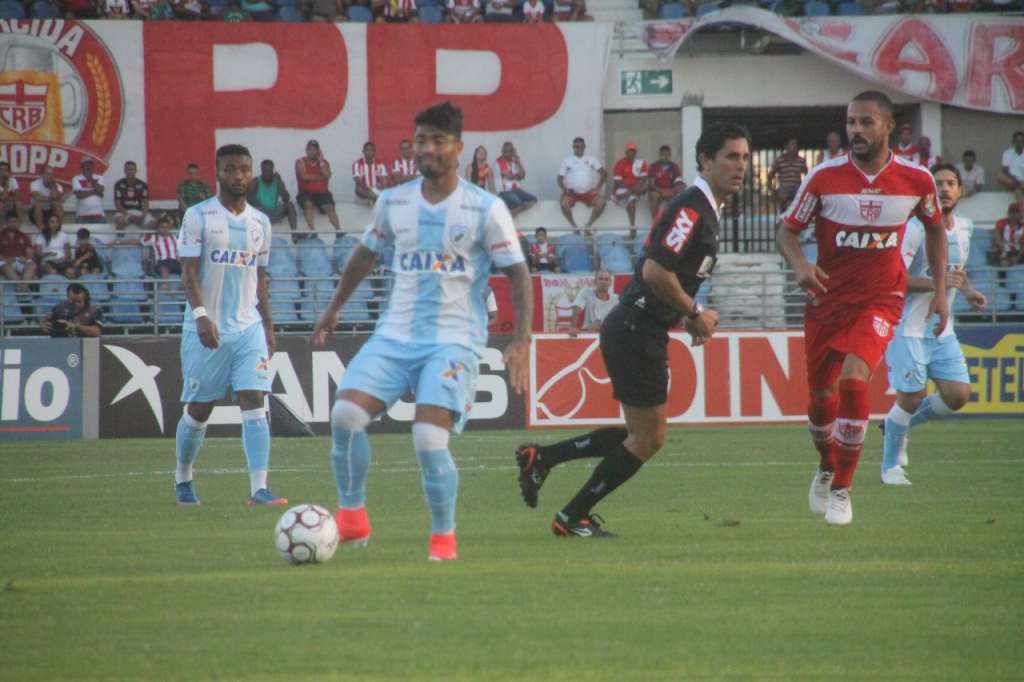 Londrina venceu o CRB fora e quer chegar ao G4 (Foto: Douglas Araújo/CRB)