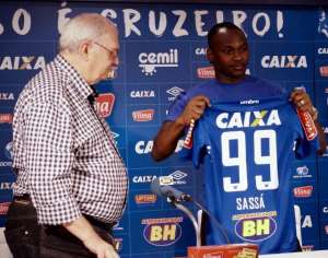 Sassá tem nome publicado no BID e pode estrear pelo Cruzeiro na quinta