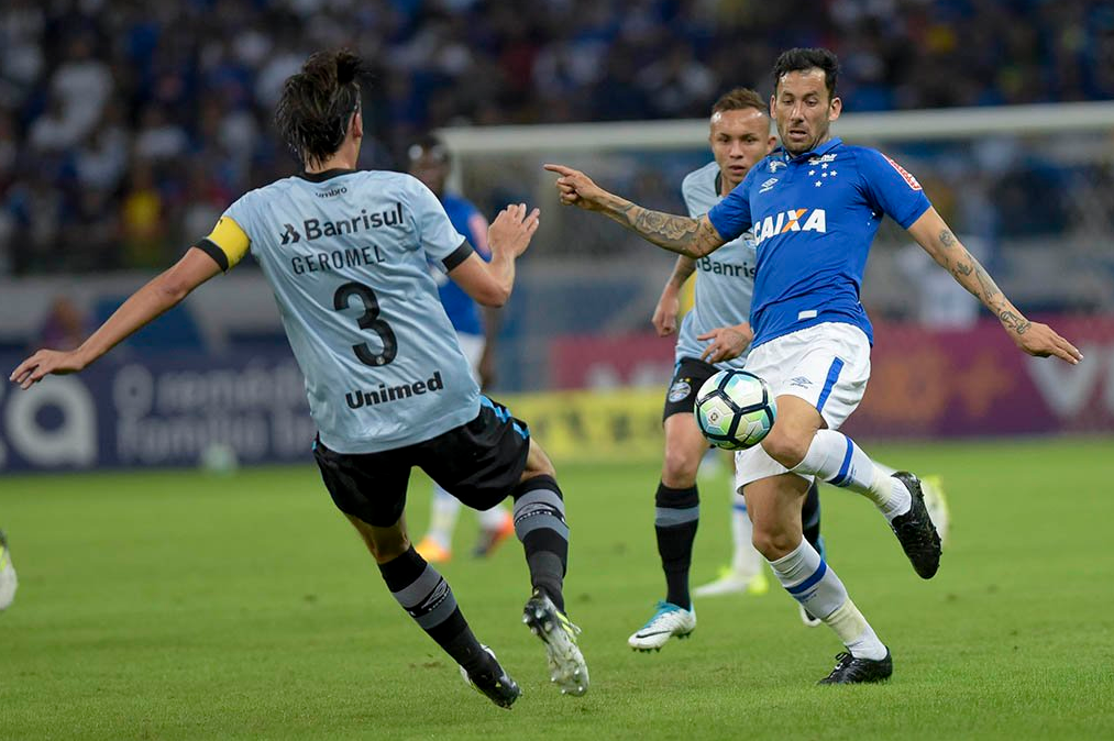 Cruzeiro 3 x 3 Grêmio - Empate bom para o Corinthians em jogaço no Mineirão 2 0002050249344 img
