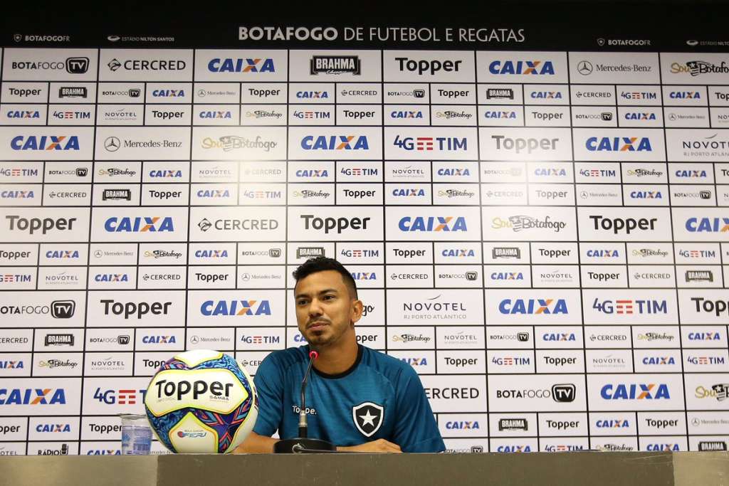 Rodrigo Lindoso cobra vitória do Botafogo sobre o Vasco 2 0002050249466 img