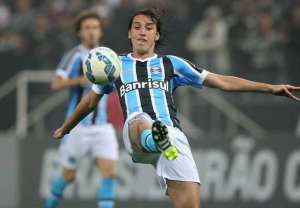 Geromel, do Grêmio, elogia Coritiba e diz que não está 'nem aí' para jogo com Corinthians