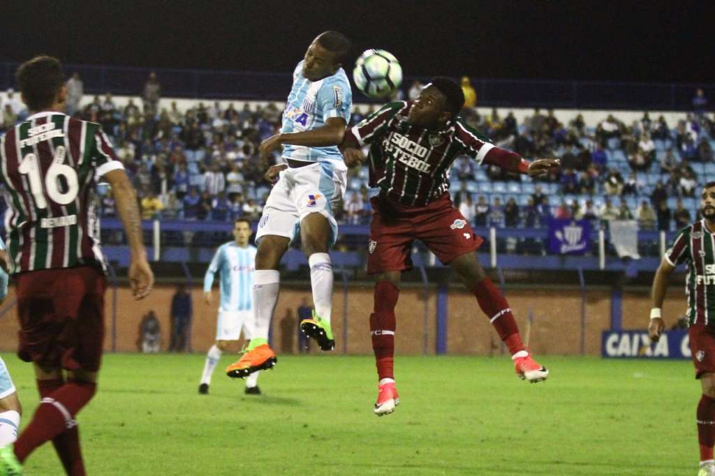 Avaí 0 x 3 Fluminense - Goleiro e ex-seleção entregam e Flu passeia na Ressacada 2 0002050249711 img