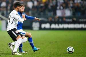 No Itaquerão, líder Corinthians testa a força defensiva contra o Bahia