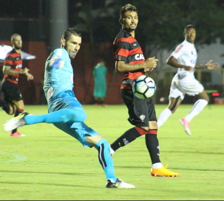 Vanderlei voltou a ser destaque do Santos