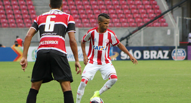 Série B: Time de Portugal prepara proposta de R$ 7,4 milhões por atacante do Náutico