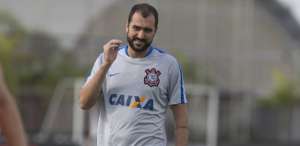 Recuperados, Danilo e Pedrinho treinam com bola no Corinthians
