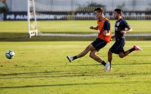 Melhores do Brasileirão, Corinthians e Grêmio lideram em campo e nas estatísticas