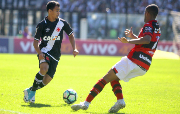 Vasco jogou em cima das falhas do fraco Atlético-GO, vice-lanterna do Brasileirão