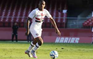 Thiago Mendes evita falar de ida para Europa e deixa futuro nas mãos do São Paulo