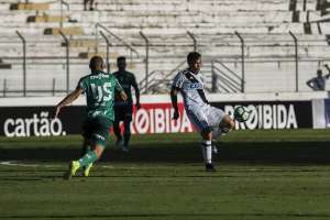 Cuca cogita poupar titulares para jogo contra o Cruzeiro na quarta
