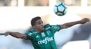 Erik diz ter sido premiado no Palmeiras por paciência e recusa a propostas