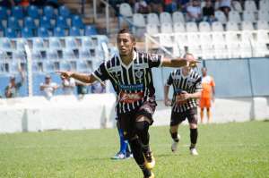 Copa Paulista: Atacante Júlio reforça o Atibaia e fala em 