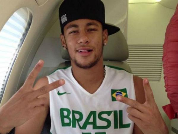 Após término, Neymar já é apontado com duas novas gatas!
