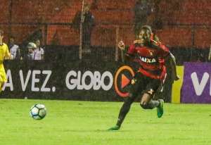 Chapecoense envia proposta ao Sport por Marquinhos, ex-Palmeiras