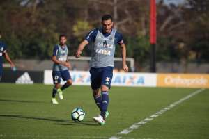 Com Everton Ribeiro e Geuvânio, time reserva do Fla goleia em jogo-treino