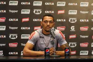 Recuperado, Alex Silva volta a treinar no Atlético-MG