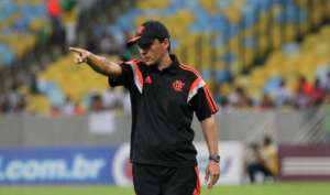 Com portões fechados, Zé Ricardo esconde Flamengo que enfrentará o São Paulo