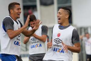 Vasco encerra preparação para jogo no Sul e Gilberto destaca tempo para treinar