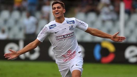 Vitor Bueno foi um dos destaques do Santos nesta temporada.