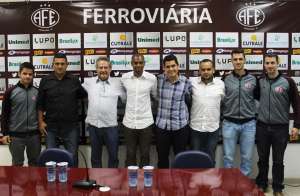 Copa Paulista: Jogador do Manchester City visita a Ferroviária