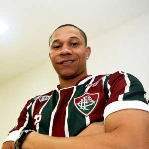 Após 2 meses, Wellington Silva quer voltar ao time titular do Fluminense na Bahia