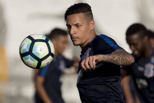 Técnico do Bordeaux quer tirar Guilherme Arana do Corinthians em julho