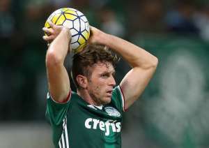Após receber sondagem de time alemão, Fabiano vira desfalque no Palmeiras