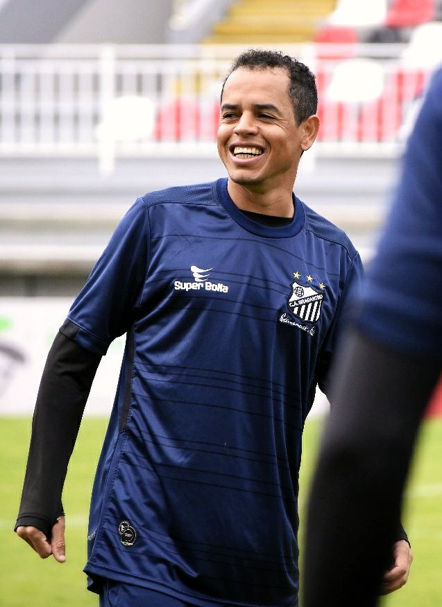 Série C: Bragantino repatria atacante Jobinho e apresenta mais três